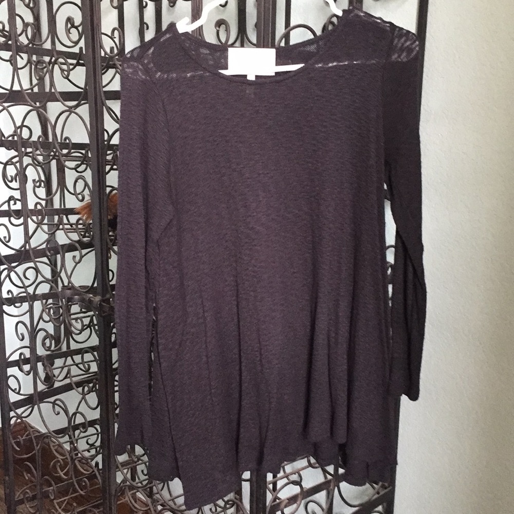 Black Lightweight weight tunic sweater